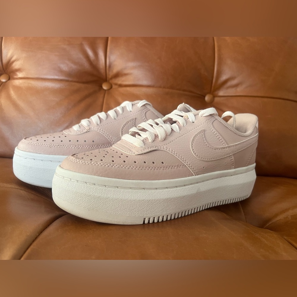*Like New* NIKE Court Vision Alta Platform Pink Sneakers Woman Size 7.5 US